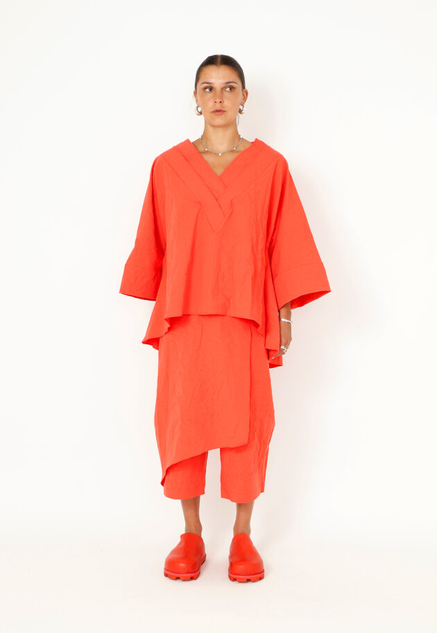 Sort Aarhus - Oversize bluse med brede ærmer