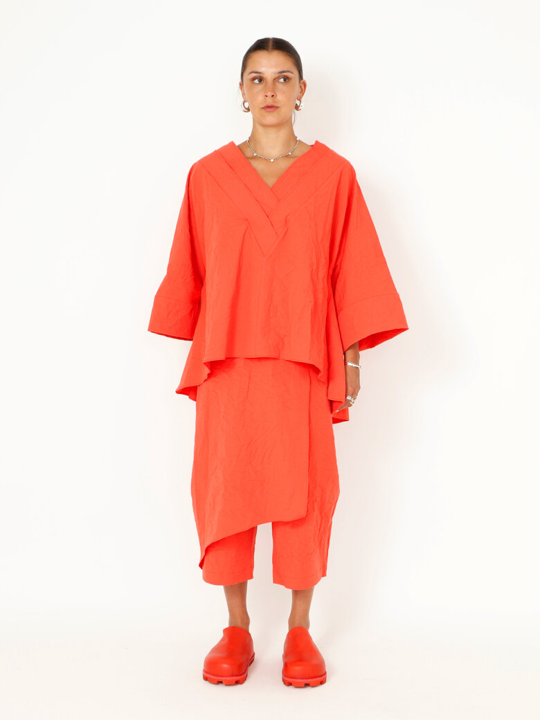 Sort Aarhus - Oversized shirt with wide sleeves