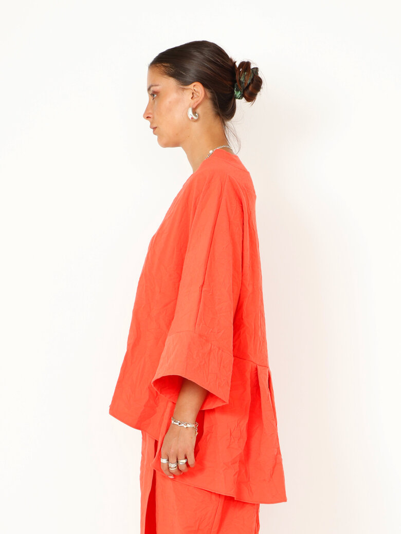 Sort Aarhus - Oversized shirt with wide sleeves