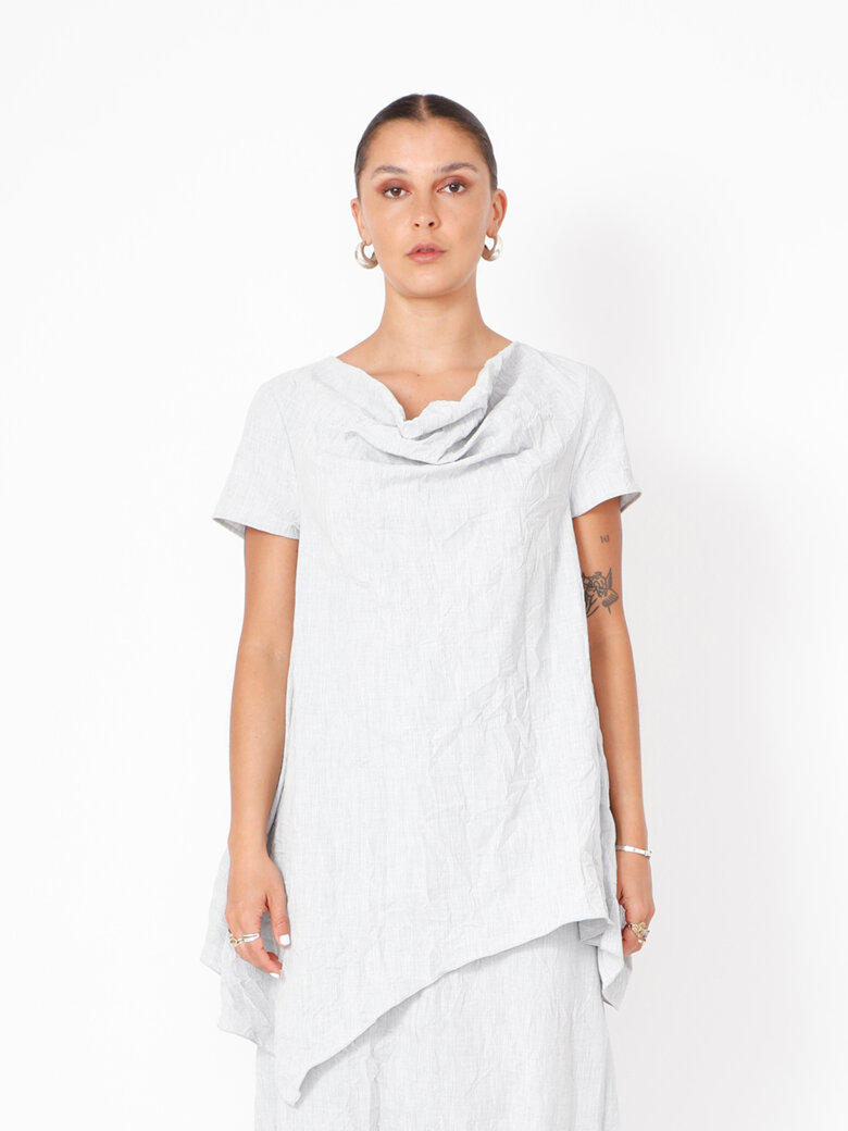 Sort Aarhus - Top with an asymmetrical cut