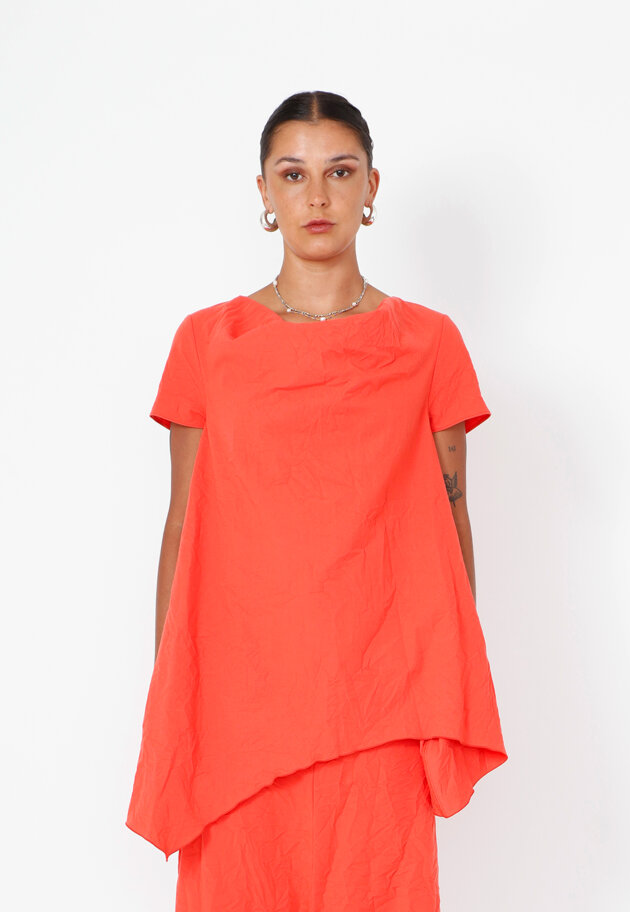 Sort Aarhus - Top with an asymmetrical cut