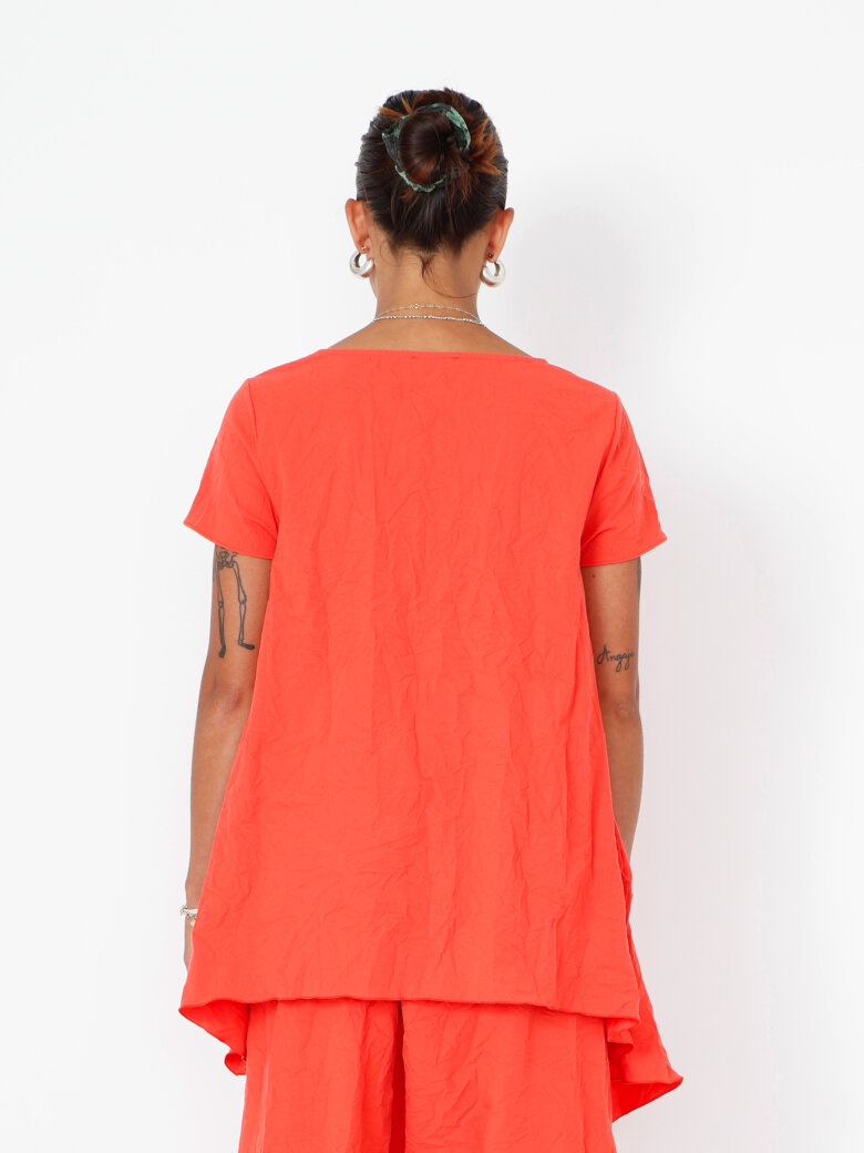 Sort Aarhus - Top with an asymmetrical cut