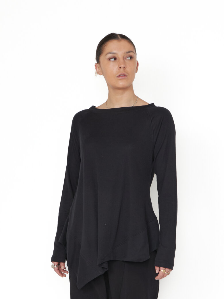 Sort Aarhus - Asymmetrical blouse in cotton