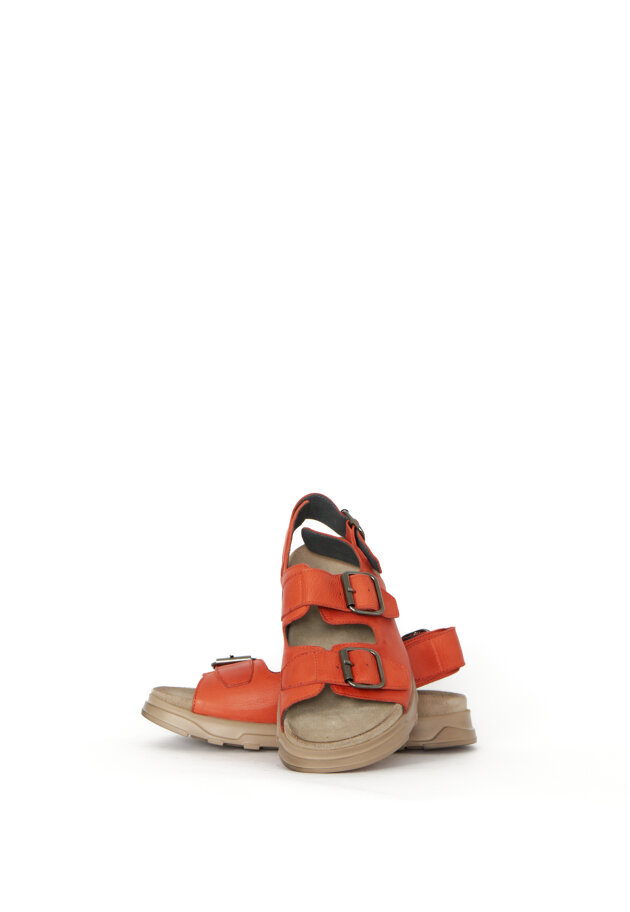 Lofina - Sandal with a footbed sole and buckles