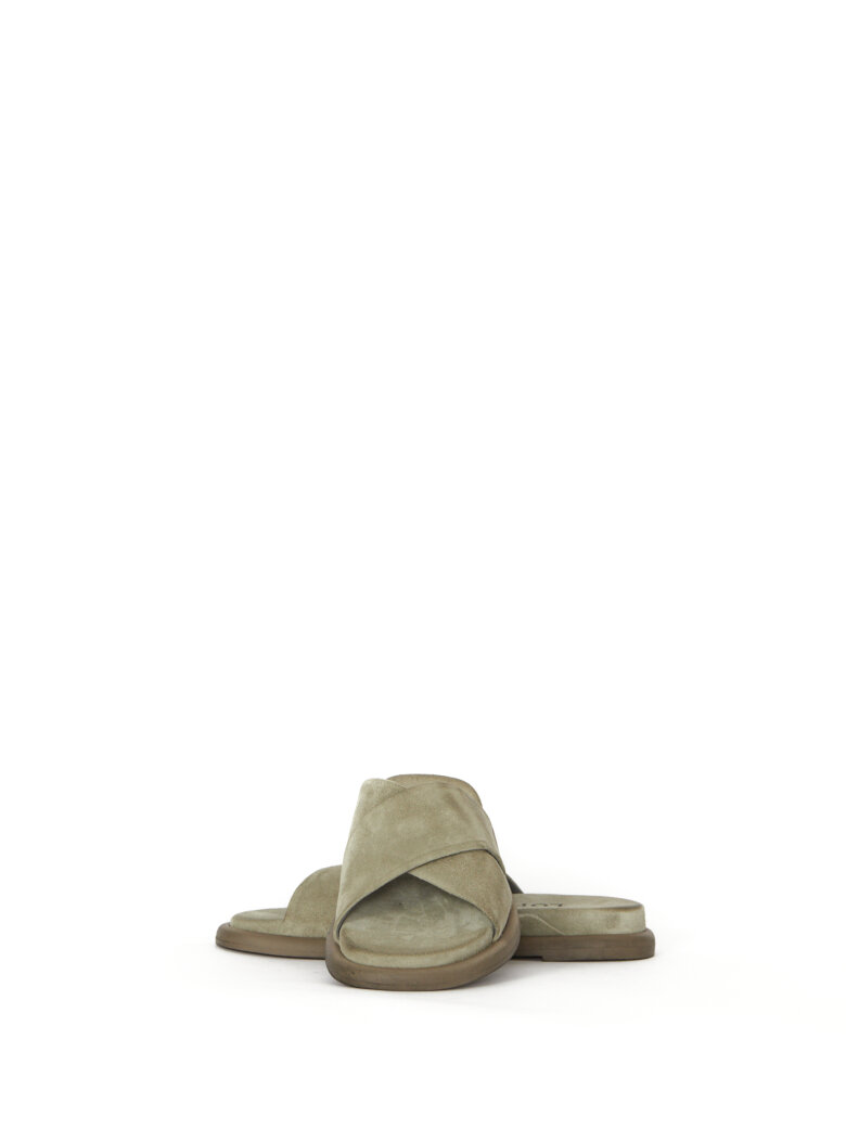 Lofina - Sandal in suede with a cross strap