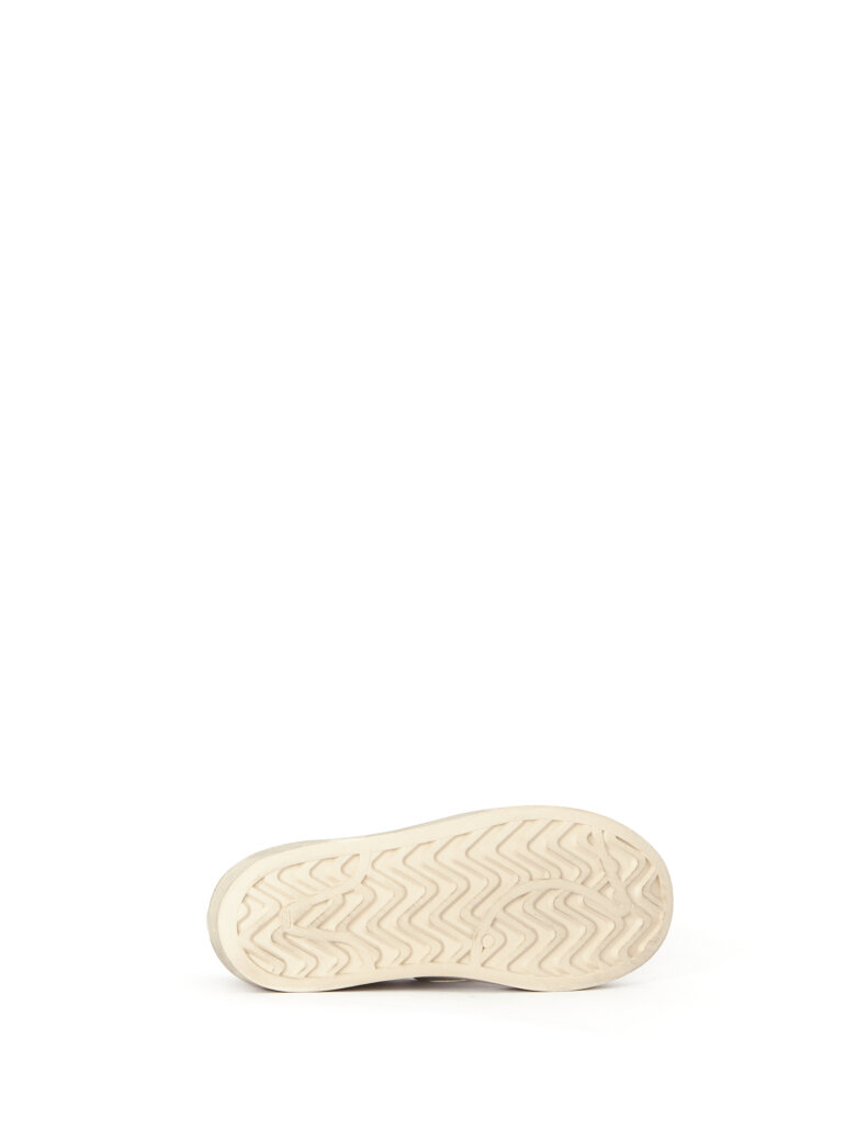 Lofina - Suede shoe with laces