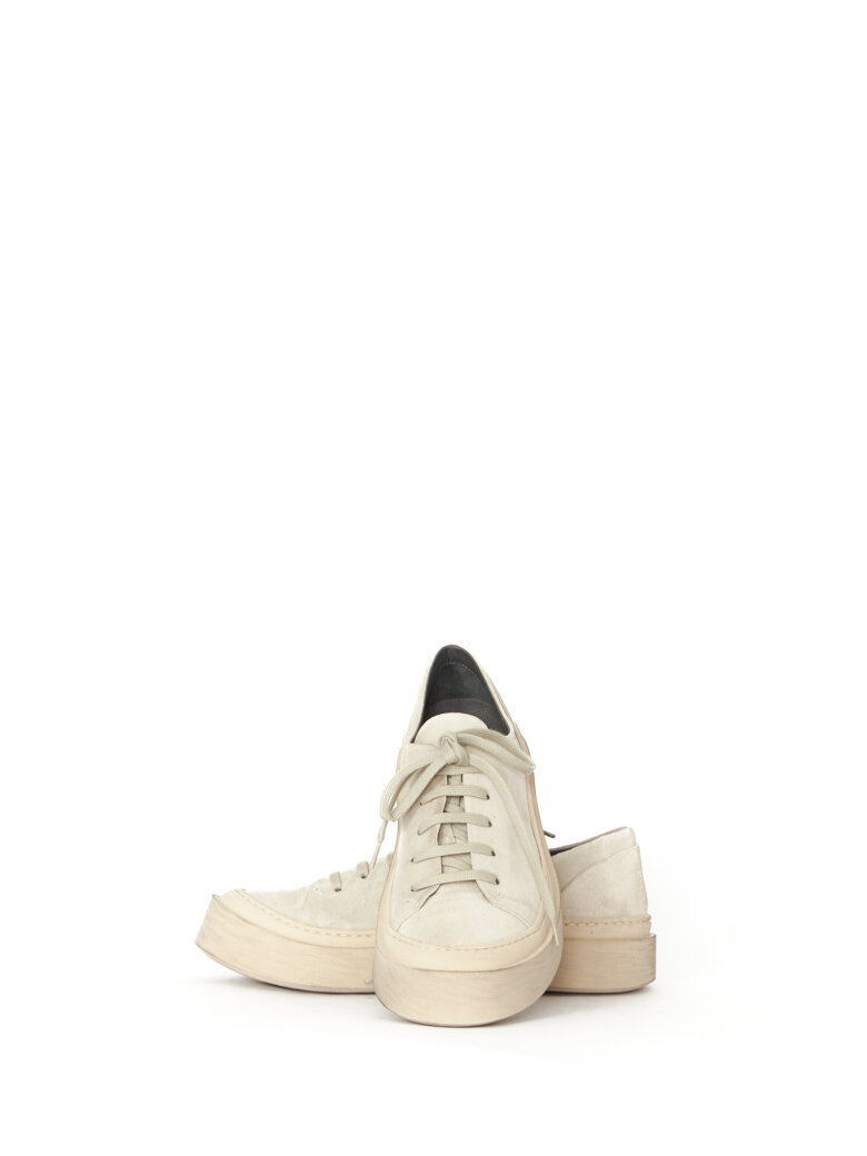 Lofina - Suede shoe with laces