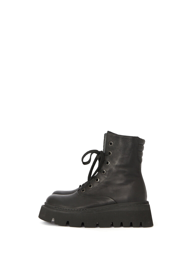 Lofina - Sample boot