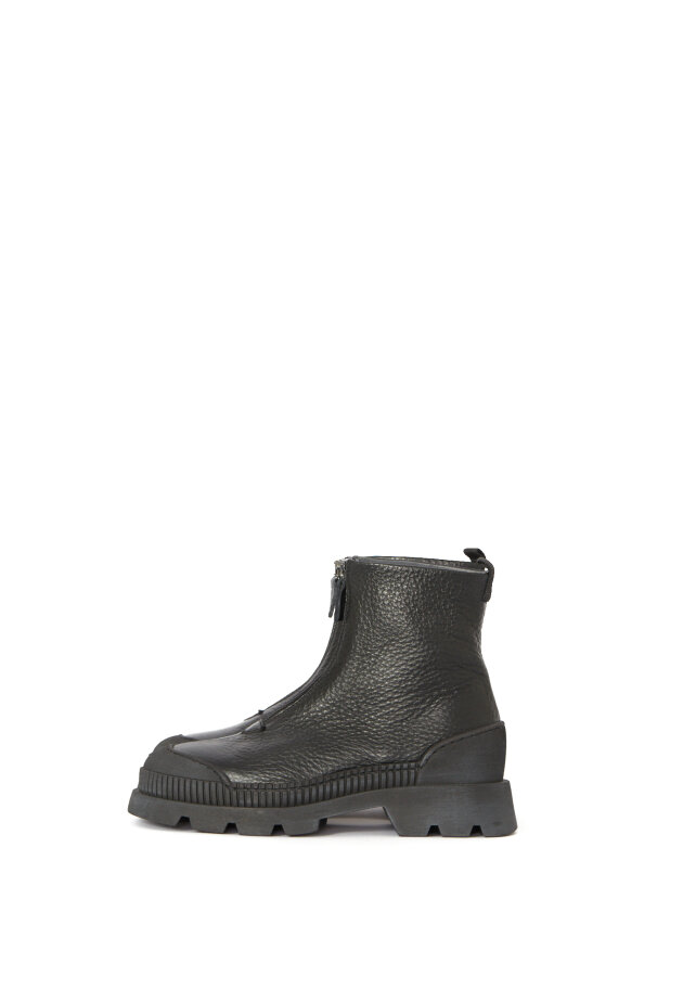 Sample boots