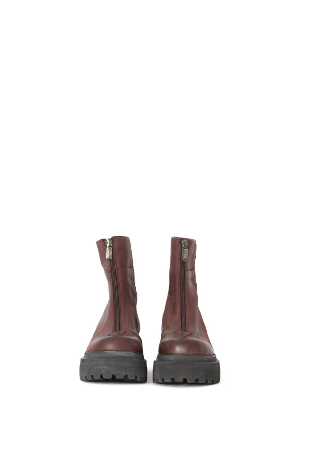 Lofina - Sample boot