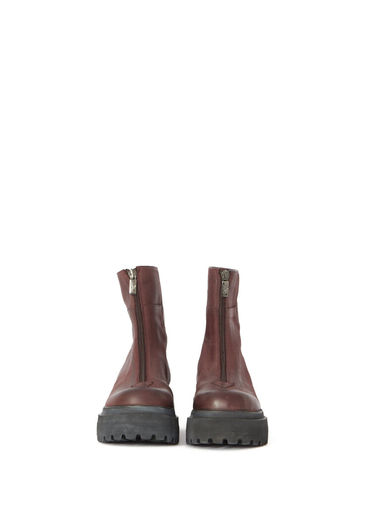 Lofina - Sample boot