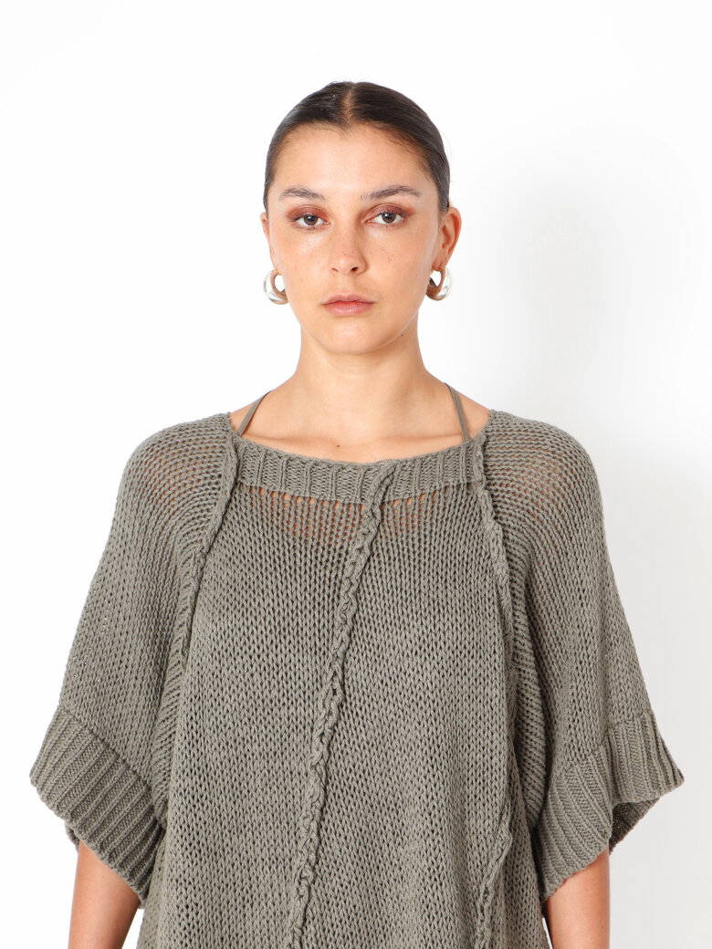 Sort Aarhus - Oversized knit blouse