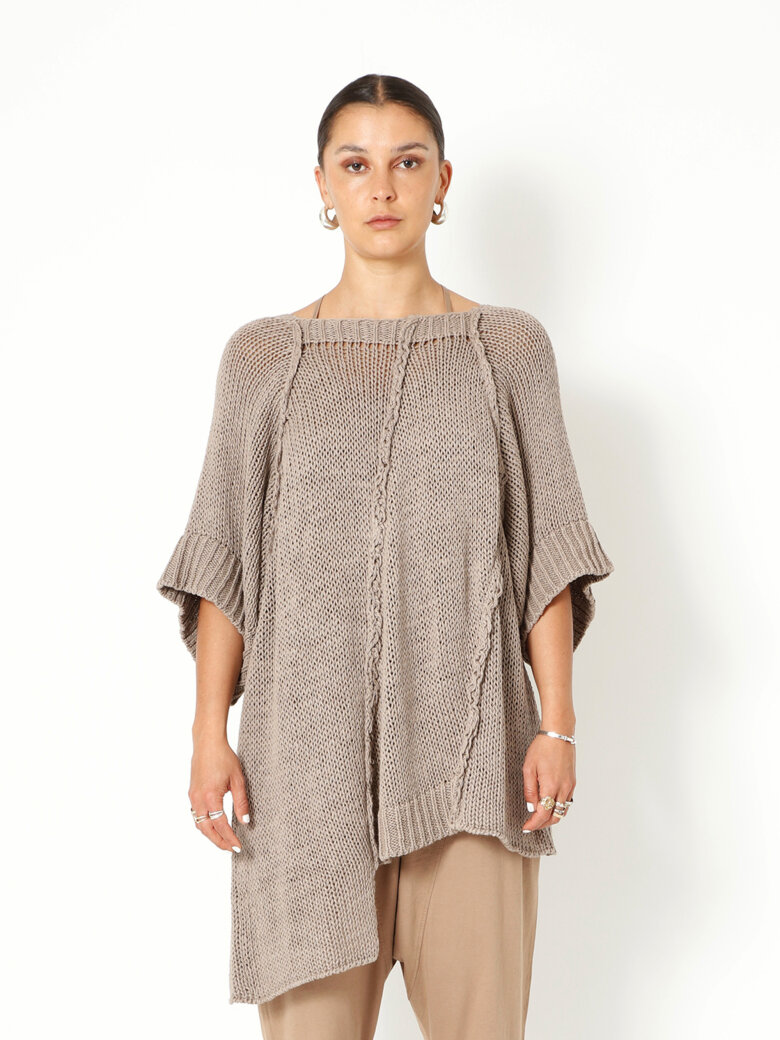 Sort Aarhus - Oversized knit blouse