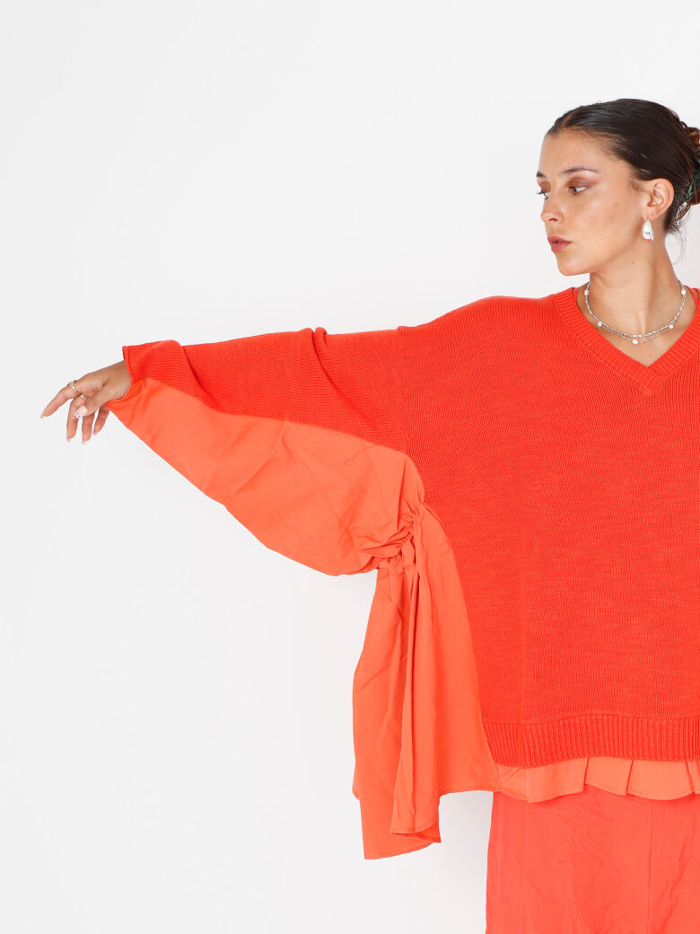 Sort Aarhus - Oversized strikbluse