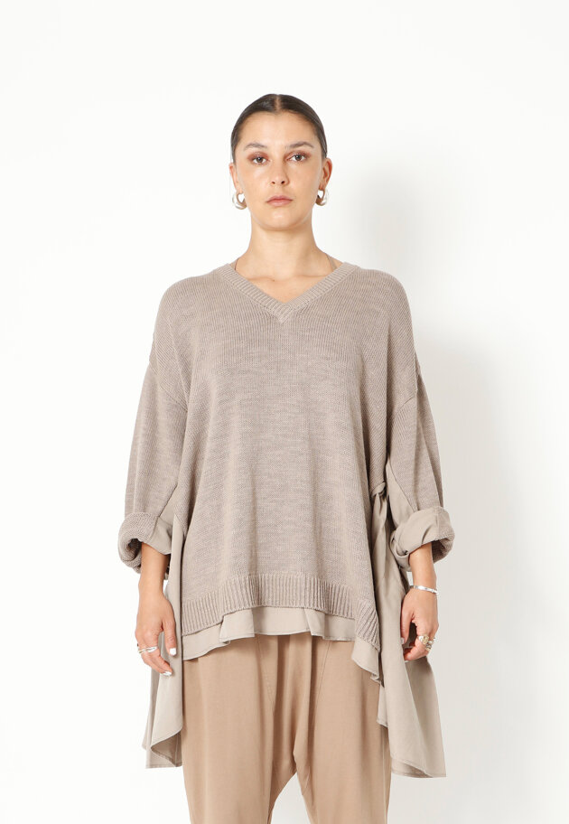 Sort Aarhus - Oversized strikbluse