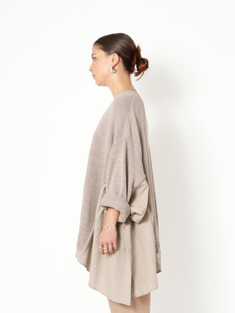 Sort Aarhus - Oversized knit blouse
