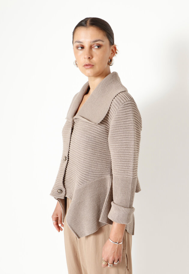 Sort Aarhus - Collared knit blouse with buttons