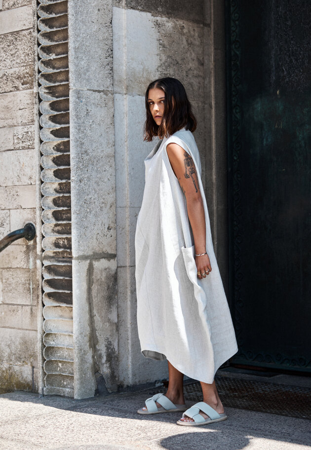 Sort Aarhus - Dress in linen mix with pockets Sort Aarhus - Dress in linen mix with pockets