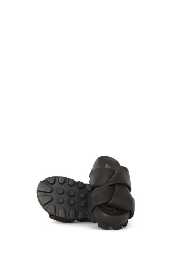 Lofina - Slip on sandal with wide crossed straps