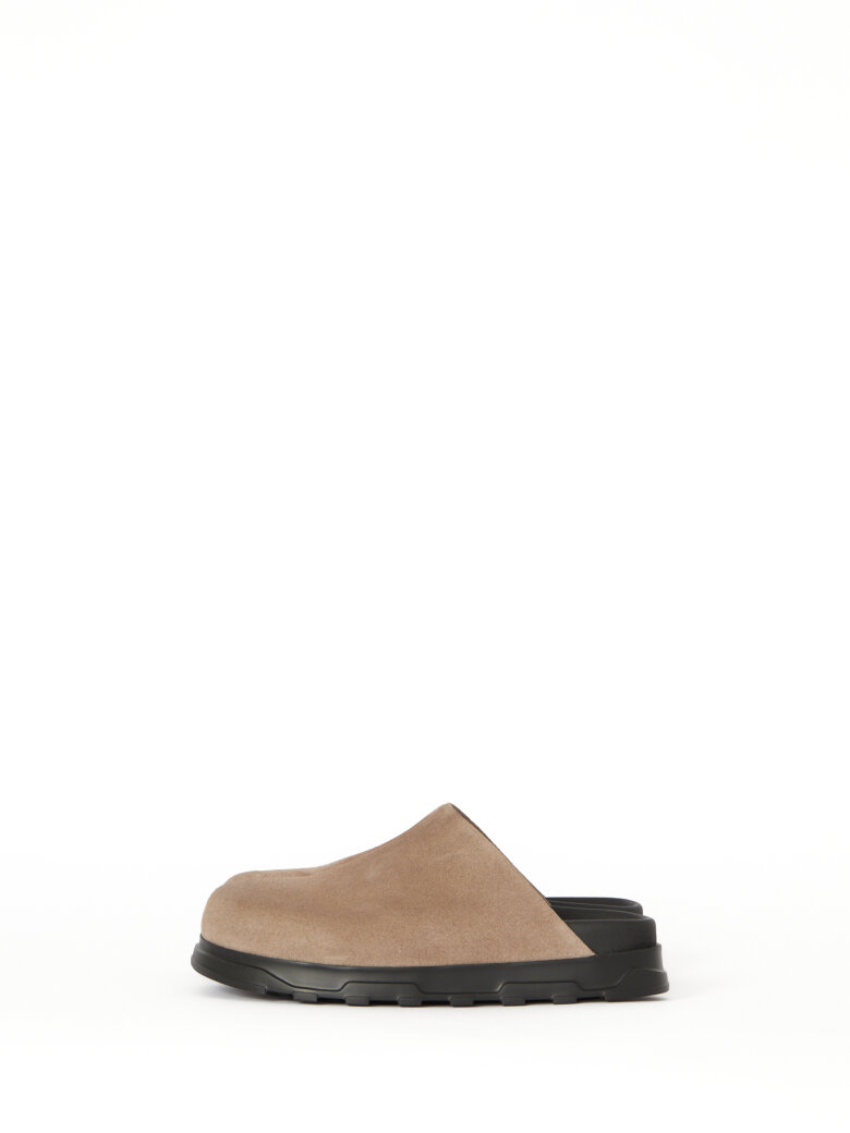 Lofina - Slippers in suede with a footbed sole