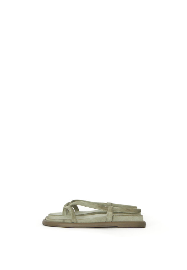 Lofina - Minimalistic and modern sandal in suede