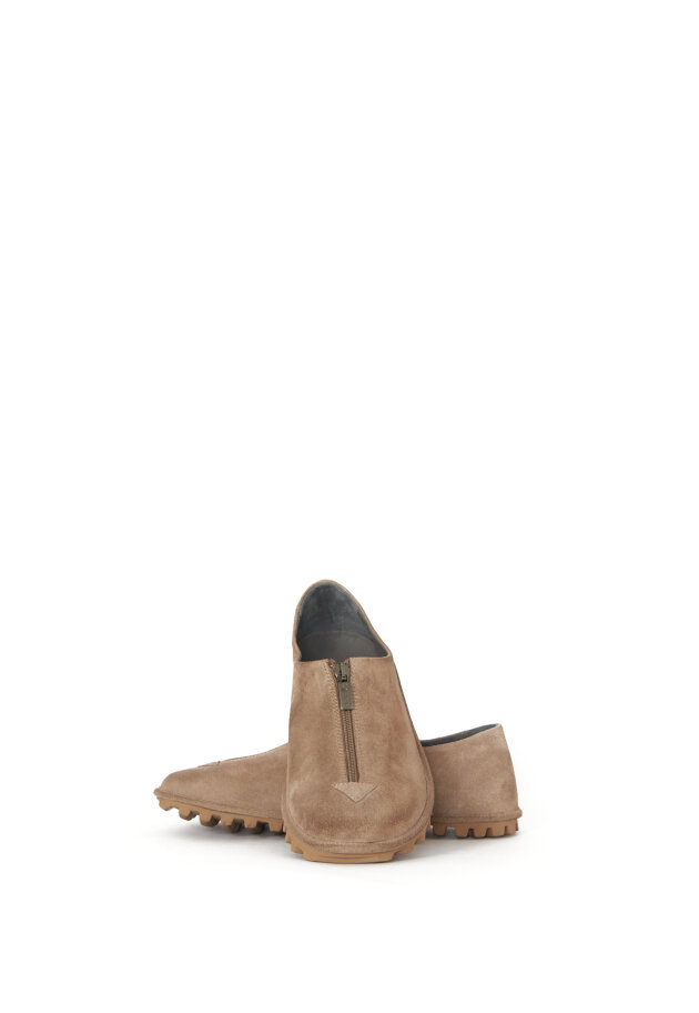 Lofina - Suede shoe with zipper