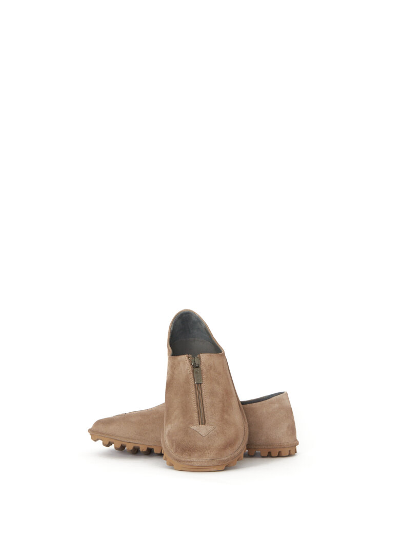 Lofina - Suede shoe with zipper