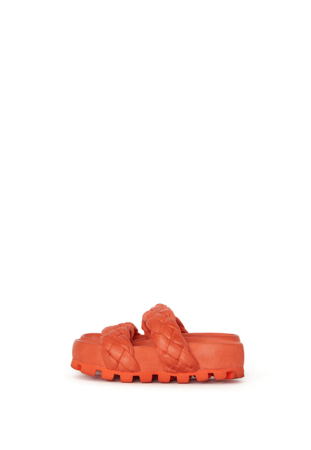 Lofina - Slip on sandal with wide braided straps
