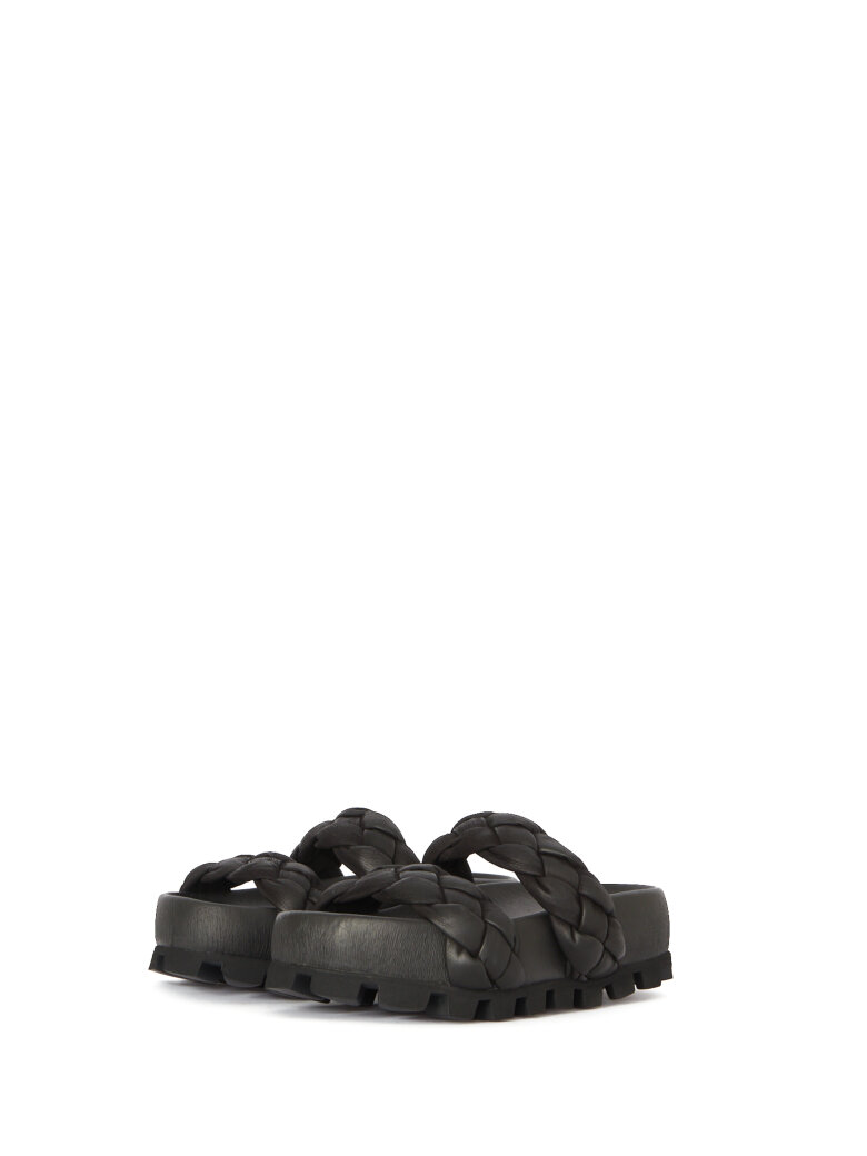 Lofina - Slip on sandal with wide braided straps