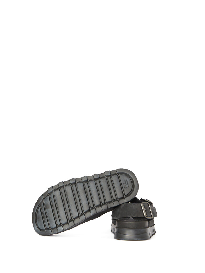 Lofina - Sandal med spændelukning