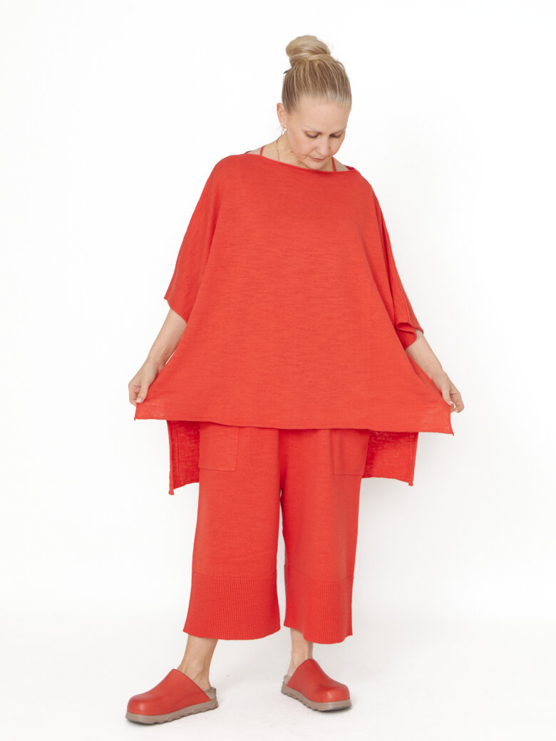 Sort Aarhus - Oversized knit blouse