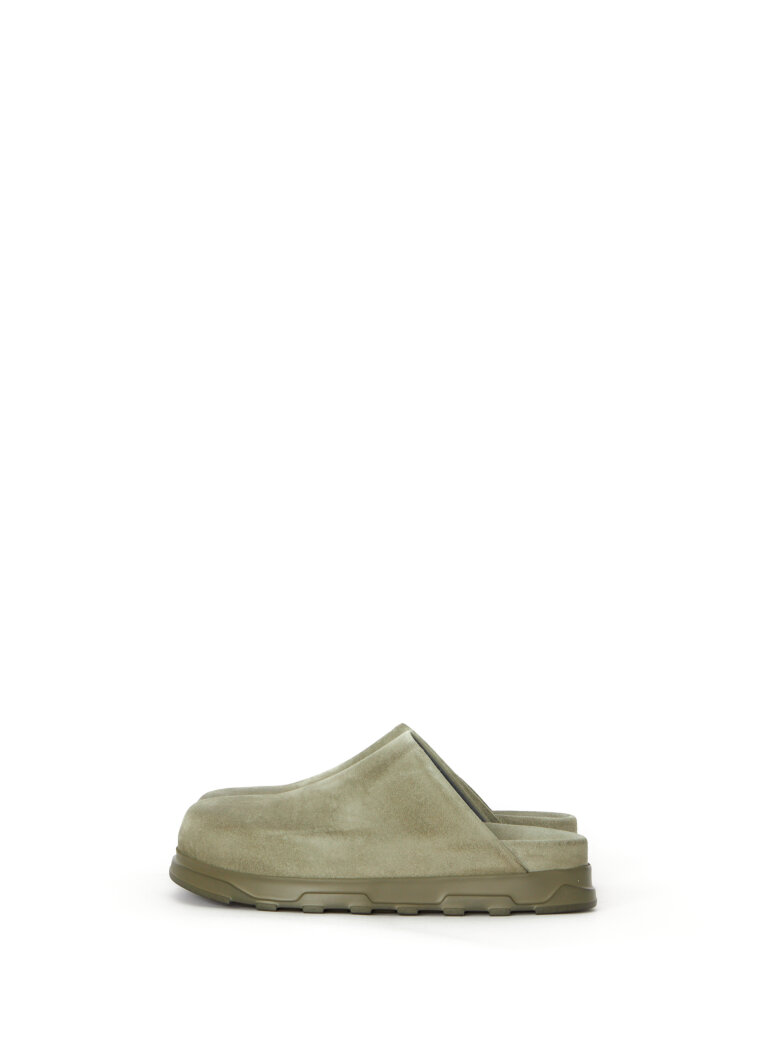 Lofina - Slight on sandal in suede with a footbed sole