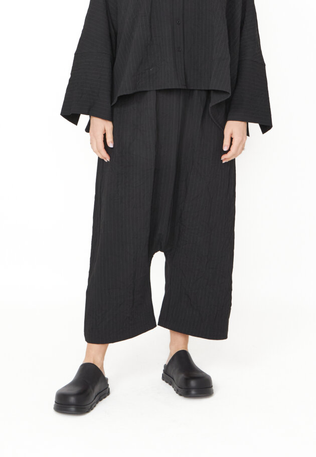 Sort Aarhus - Baggy pants with pockets and elastic waistband