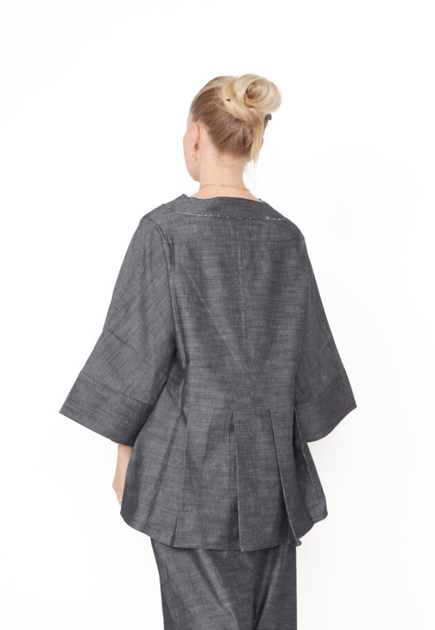 Sort Aarhus - Oversized shirt with wide sleeves