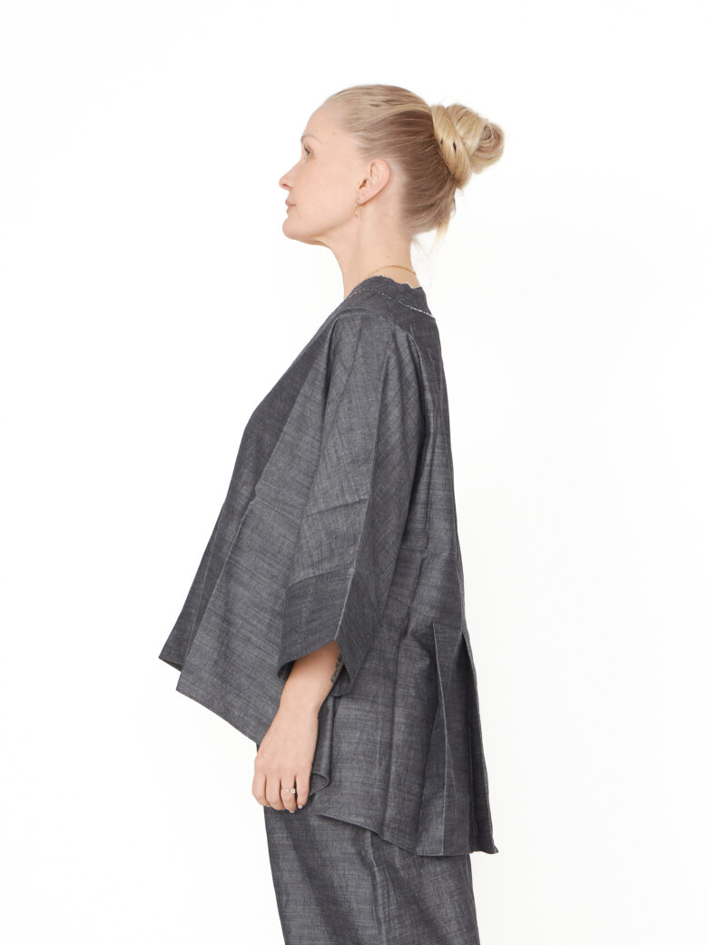 Sort Aarhus - Oversize bluse med brede ærmer