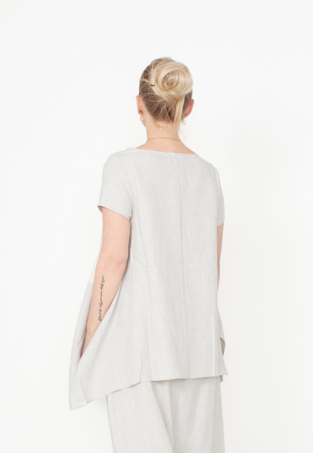 Sort Aarhus - Top with an asymmetrical cut