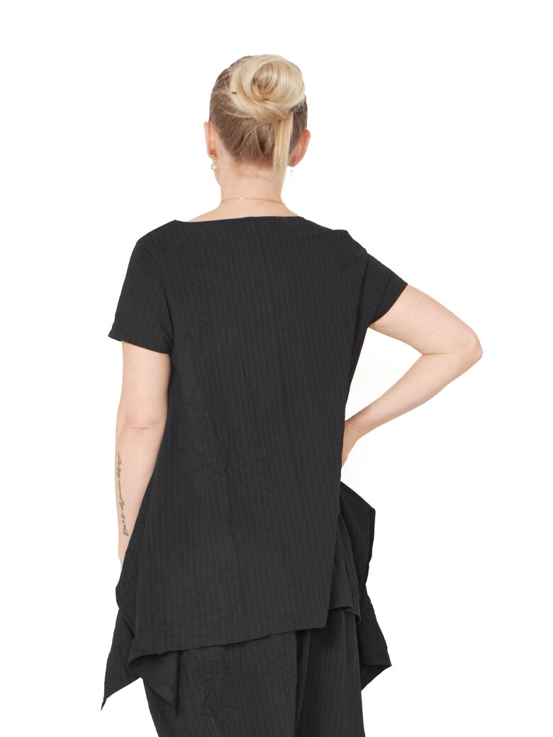 Sort Aarhus - Top with an asymmetrical cut