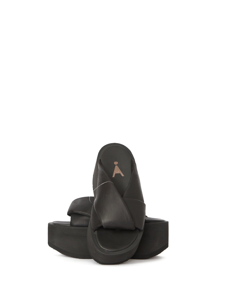 Sort Aarhus - Platform sandal med crossed straps
