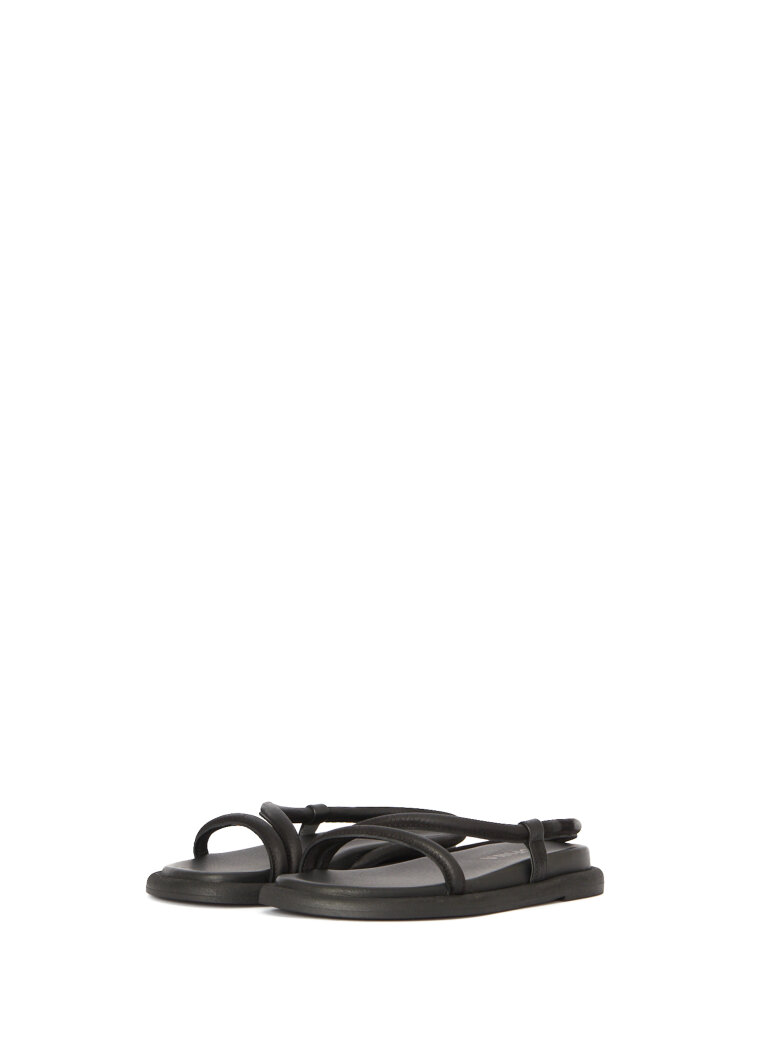 Lofina - Minimalistic and modern sandal