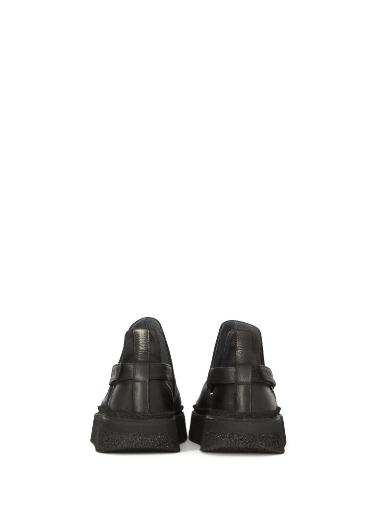Lofina - Sandal with side velcro strap
