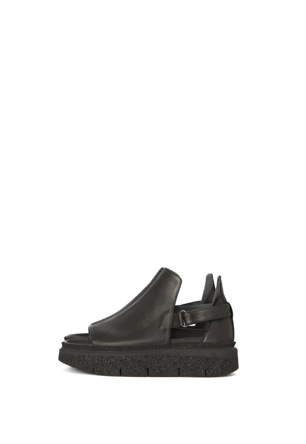 Lofina - Sandal with side velcro strap