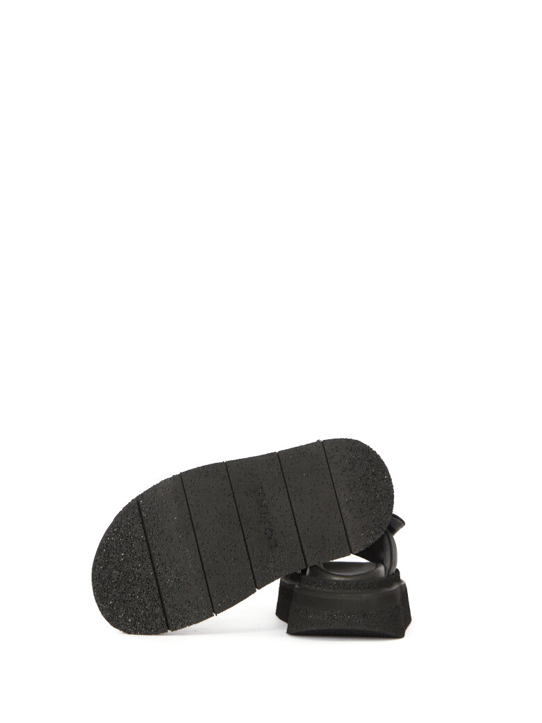 Lofina - Sandal med bred velcrolukning