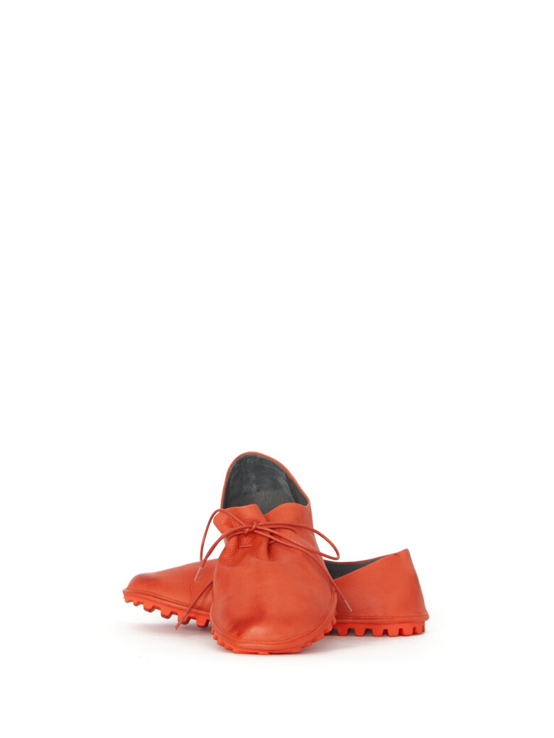 Lofina - Sko med snøre og fleksibel sål