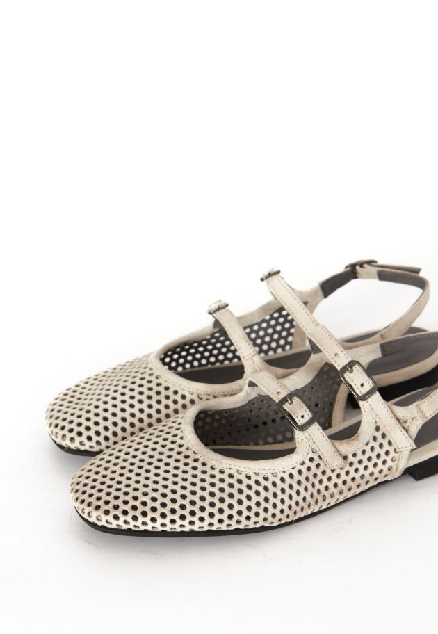 Sort Aarhus - Feminine suede shoe with buckles