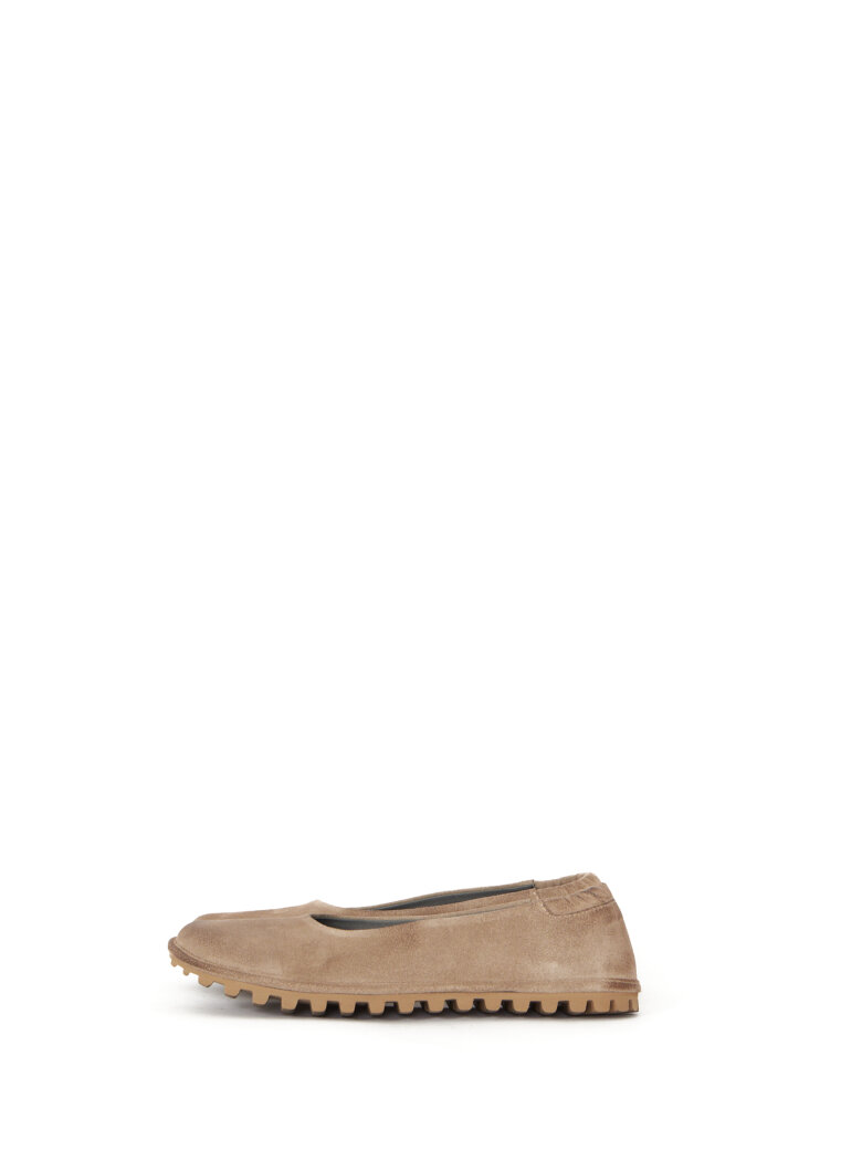 Lofina - Suede ballerina with a flexible sole