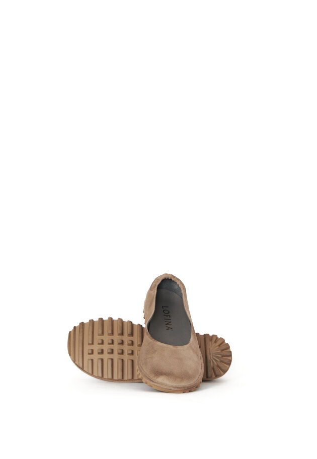 Lofina - Suede ballerina with a flexible sole