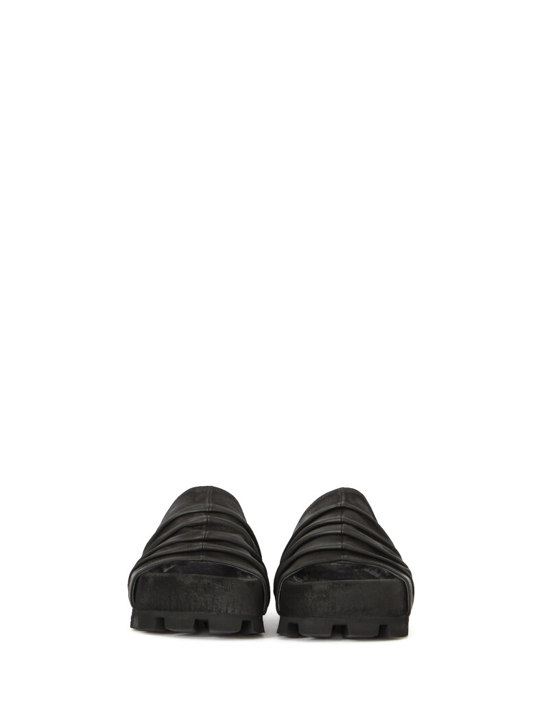 Sort Aarhus - Sandal med rynk fra Sort Aarhus