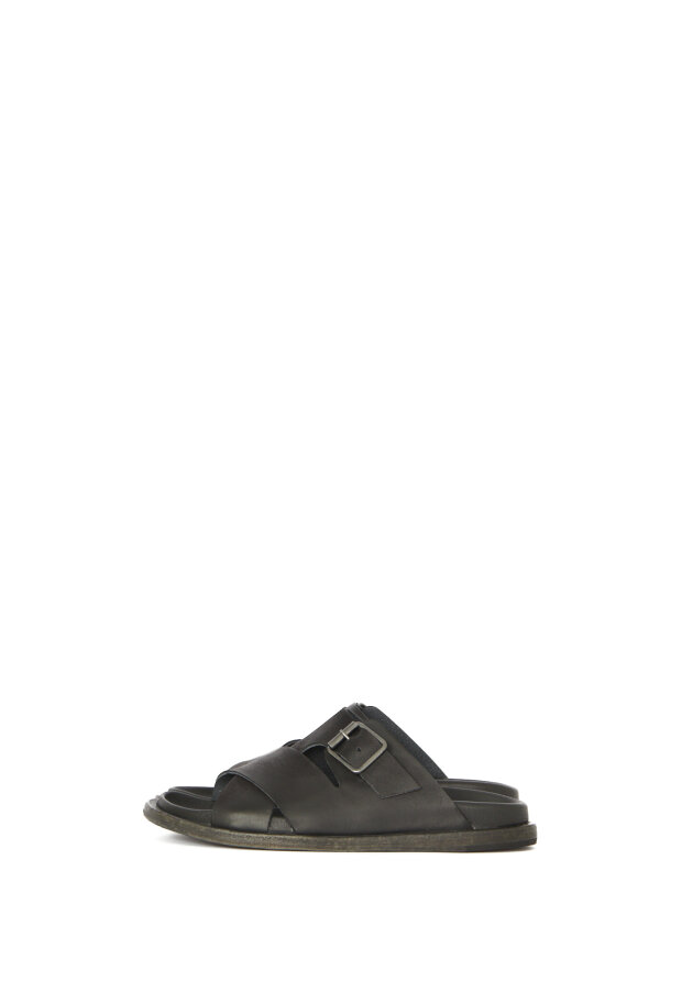 Lofina - Sandal with buckle and a leather sole