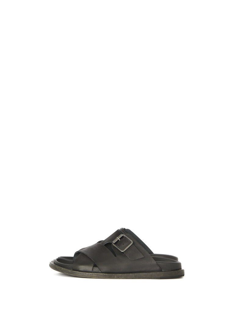 Lofina - Sandal with buckle and a leather sole