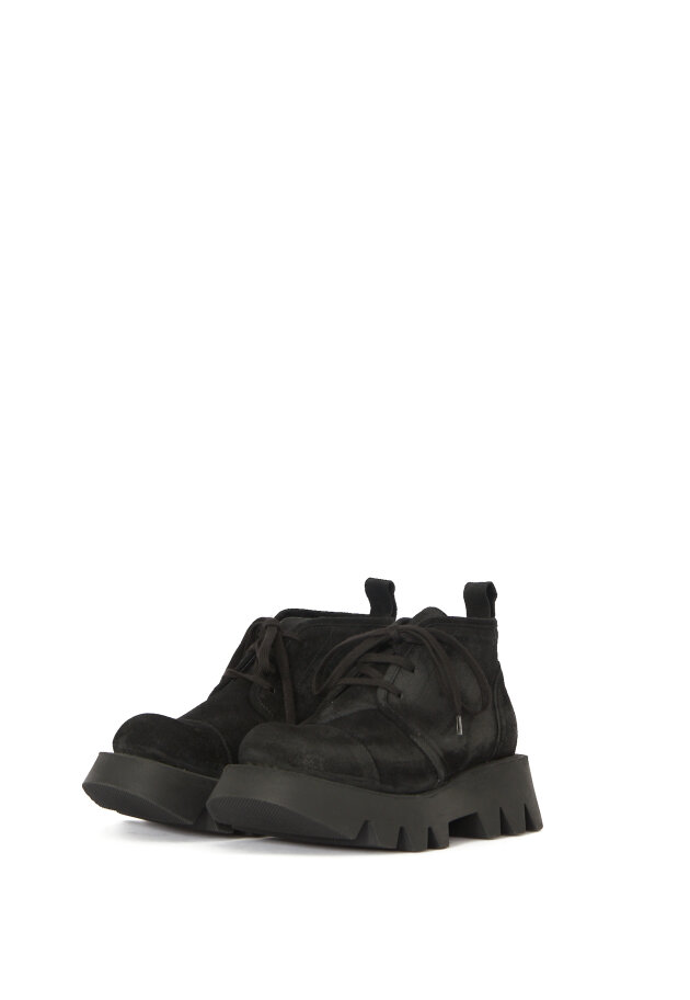 Lofina - Støvle i ruskind med snøre